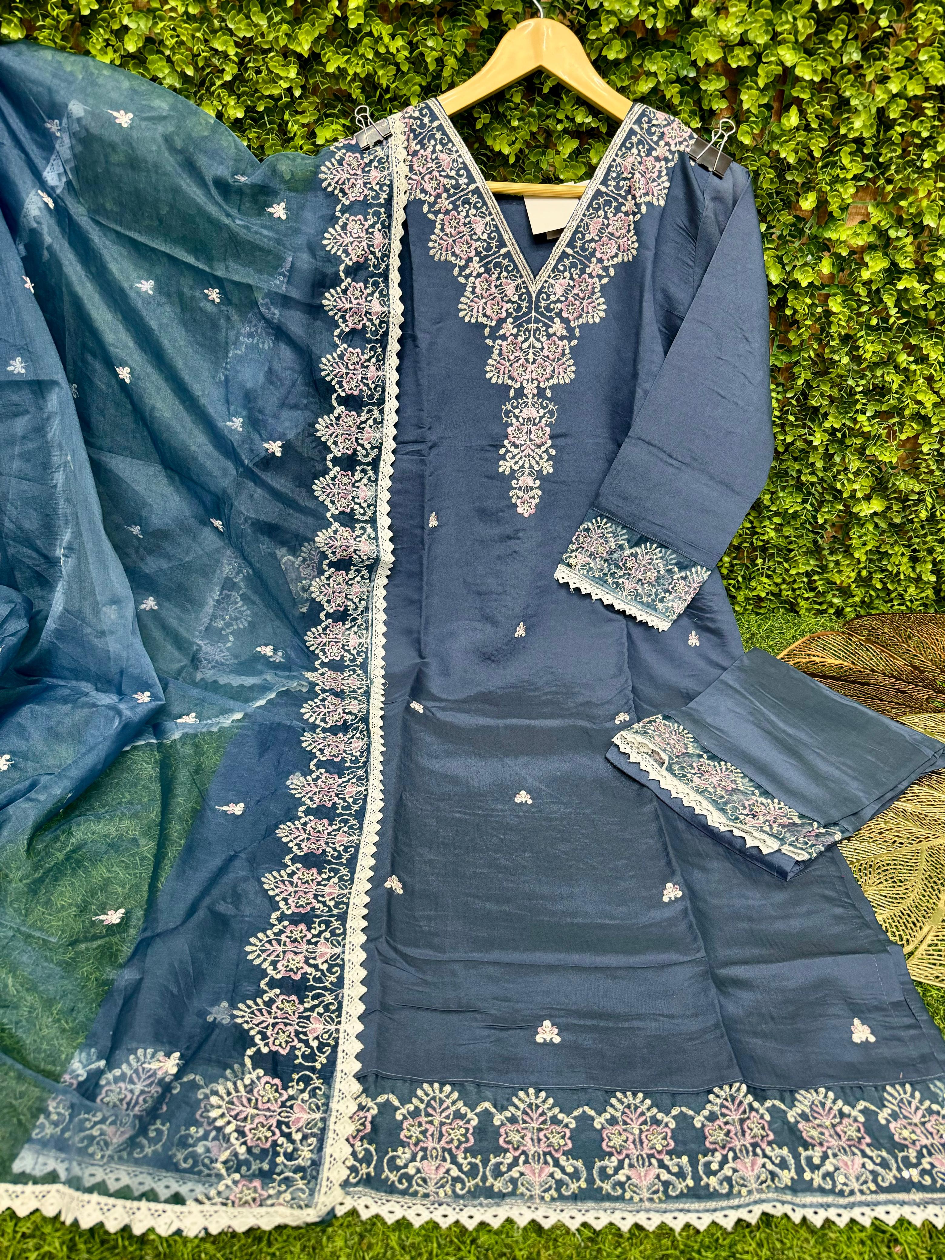 GRAND 3 PIECE SETS